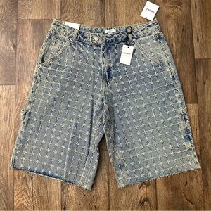 Forever 21 Blue Distressed Cargo Denim Shorts Women’s Size 29